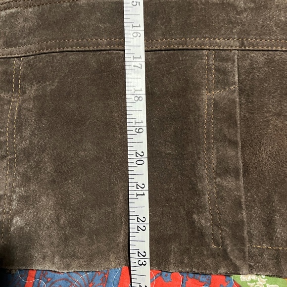 Ladies Sueded Leather Jacket. XL - Picture 10 of 11